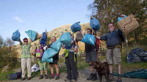 Image of litter picking volunteers - copyright Peter Cairns/2020VISION