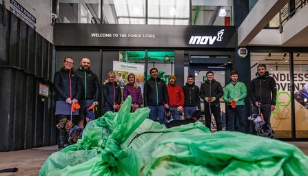 inov-8 litter pick for Green Friday 2021 credit inov-8